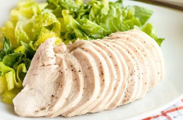 Cooked chicken meat is high in protein and is great for the Japanese diet. 
