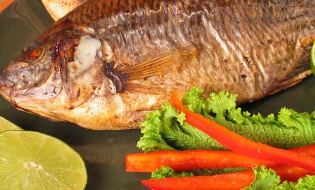 Stewed tilapia is the perfect dinner to lose weight according to the principles of the Japanese diet