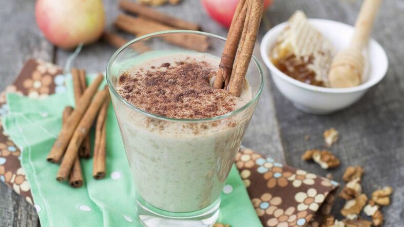 kefir drink with cinnamon for a drink diet