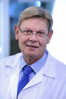 Doctor Nutritionist Peter Übellacker